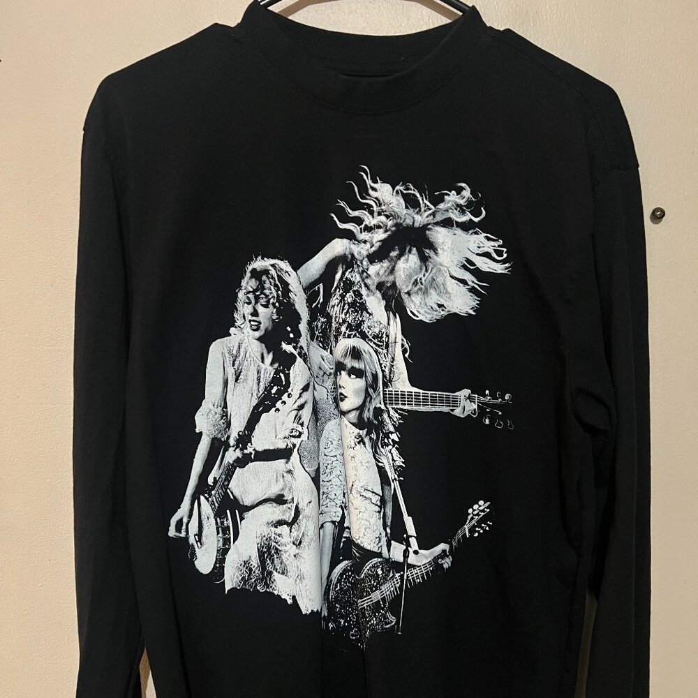 Taylor Swift long sleeve shirt